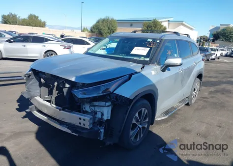 2021 Toyota Highlander Xle from USA, damaged, VIN 5TDHZRBH4MS063606